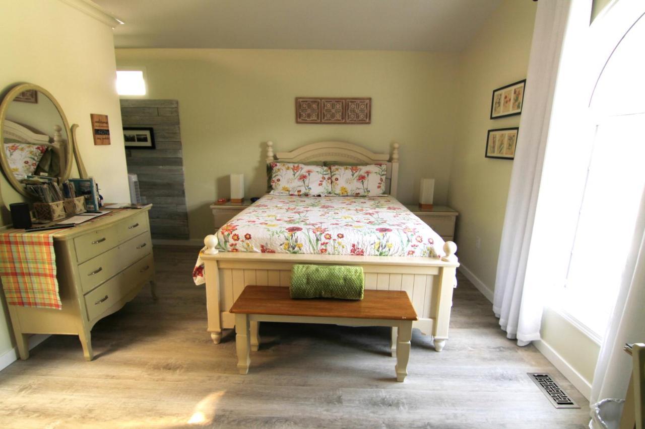 Sunshine And Wine Loft Otel Penticton Dış mekan fotoğraf